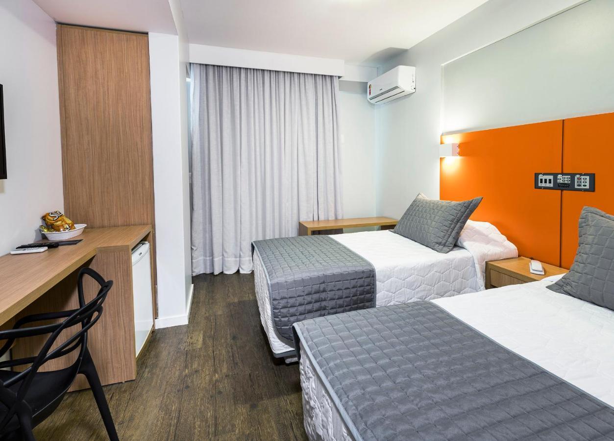Tropikalya Gold Hotel Balneário Camboriú Exteriör bild