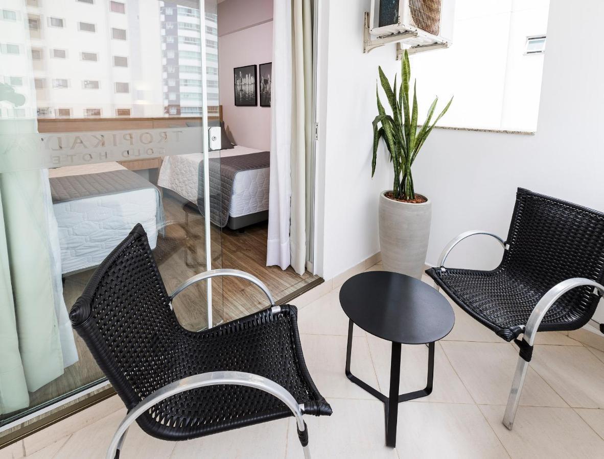 Tropikalya Gold Hotel Balneário Camboriú Exteriör bild