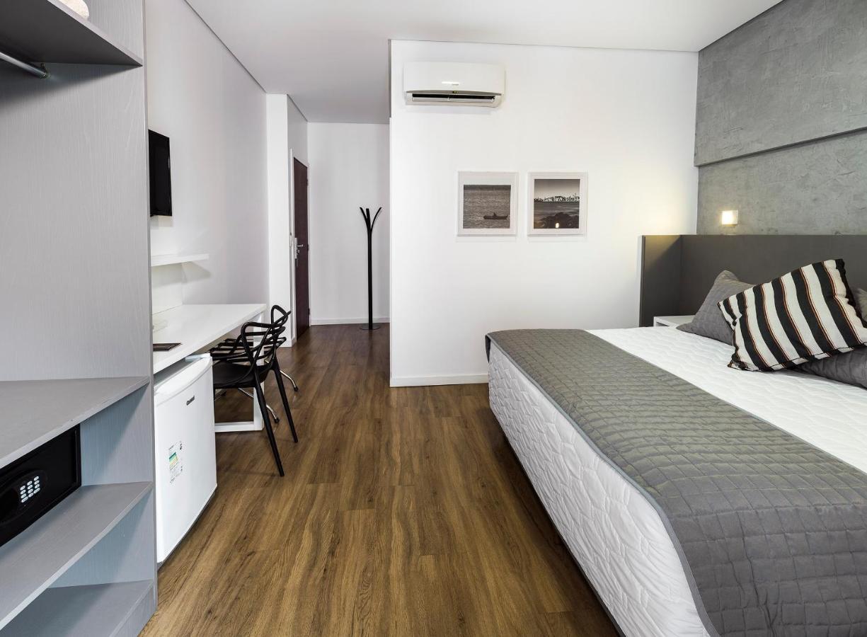 Tropikalya Gold Hotel Balneário Camboriú Exteriör bild