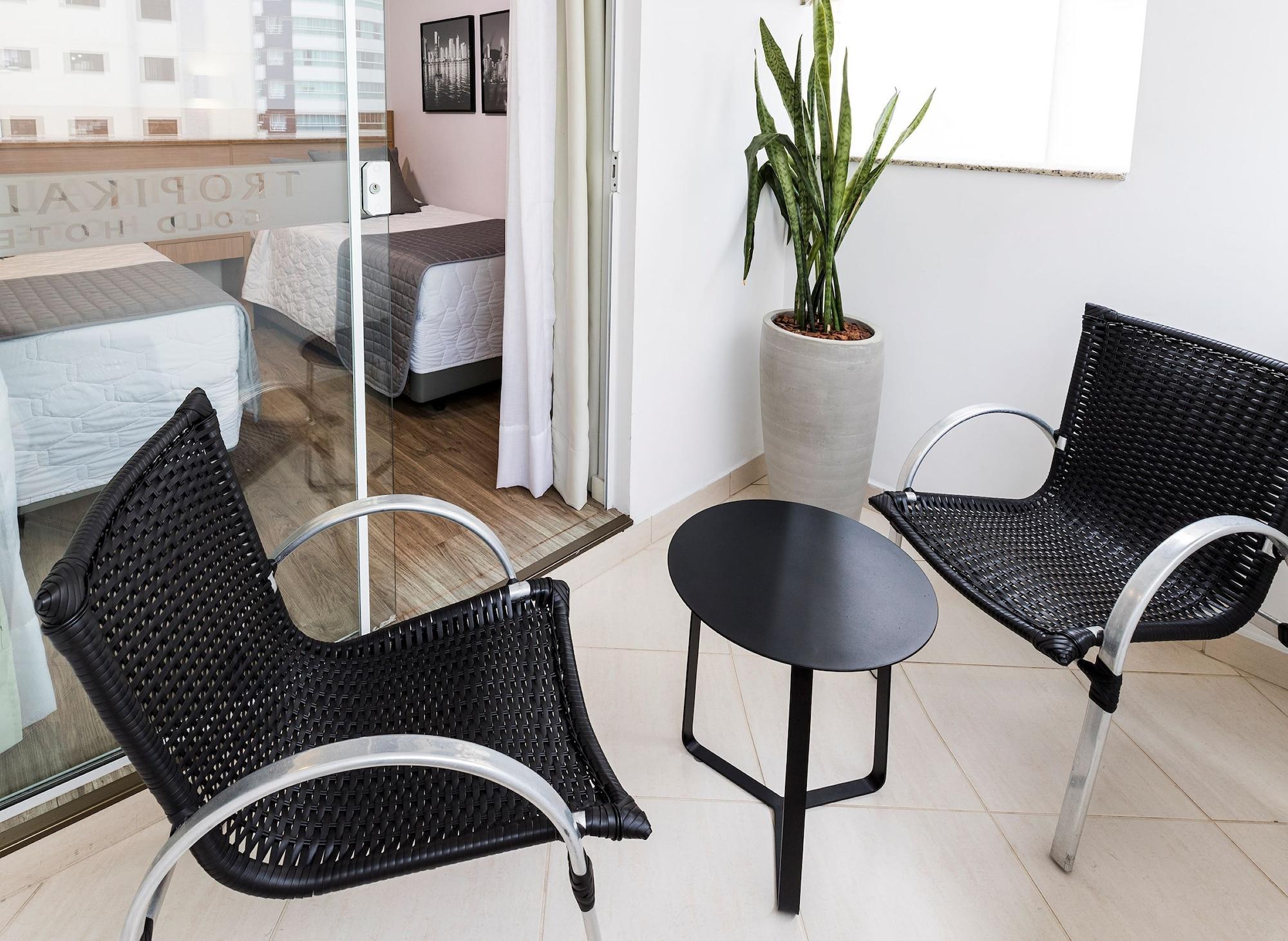 Tropikalya Gold Hotel Balneário Camboriú Exteriör bild